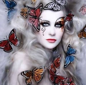 Meet your Posher, Denise